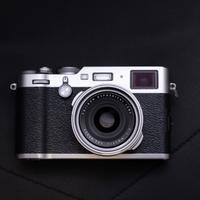 FUJIFILM X100F