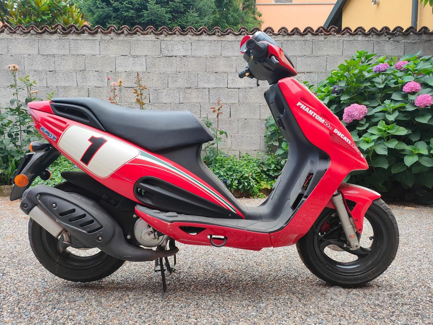 F12 Foggy Phantom F12 Ducati Malaguti Phantom F12 AC 50ccm In