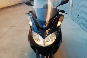 Scoter magestyc 400