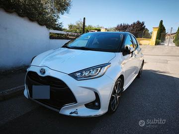 Yaris hibrid