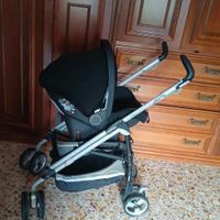 seggiolino e passeggino pieghevole.