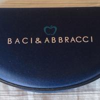 Porta occhiali rigido di "Baci& Abbracci"