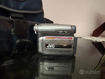 Videocamera JVC + Borsa tracolla