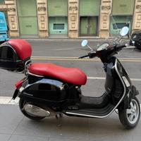 Piaggio Vespa 250 GTS