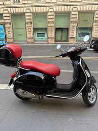 Piaggio Vespa 250 GTS