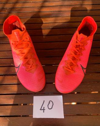 NIKE Scarpe o scarpini da calcio