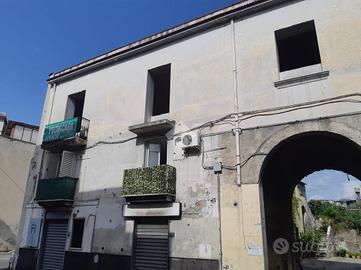 3 LOCALI A NOCERA INFERIORE