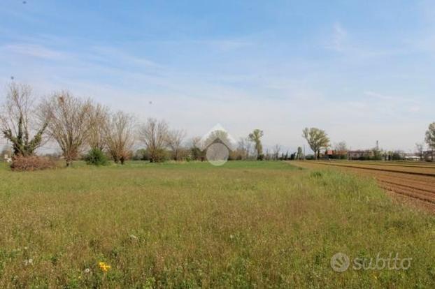 Terreno agricolo in fase convenzione residenziale