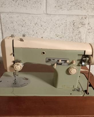 macchina da cucire Necchi 274 