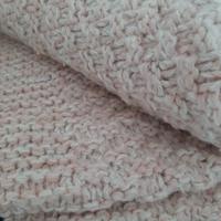 Coperta di lana rosa melange. Artigianale