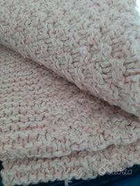Coperta di lana rosa melange. Artigianale