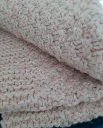 Coperta di lana rosa melange. Artigianale