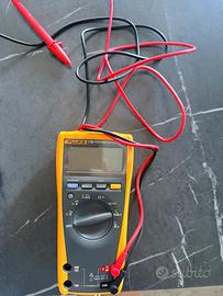 FLUKE MULTIMETER