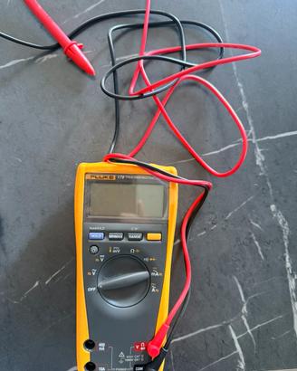 FLUKE MULTIMETER