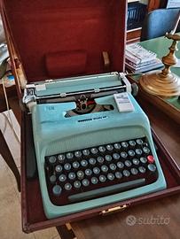 macchina da scrivere Olivetti lettera 44