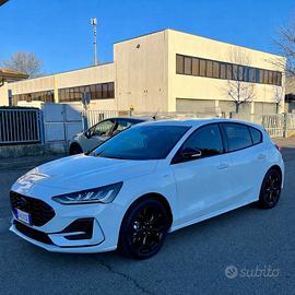 Ford Focus St-line X
