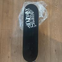 Skateboard nuovo mai usato