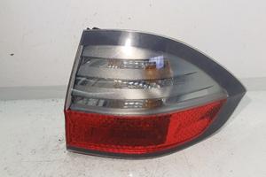 STOP FANALE POSTERIORE DESTRO FORD S - Max Serie 1