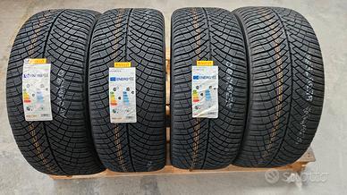 225/40/19 INVERNALI PIRELLI NUOVE 