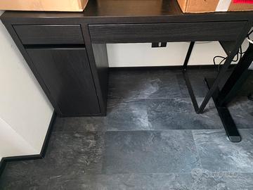 Scrivania + sedia ufficio 