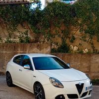 alfa giulietta 2.0 LEGGI 