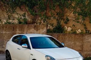 alfa giulietta 2.0 LEGGI 