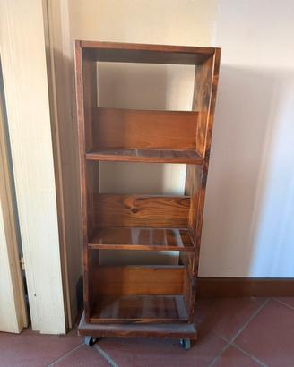 Mobiletto libreria in legno massello con ruote