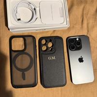 iPhone 15 Pro (128 GB) Titanio Nero Sbloccato