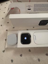 Apple Watch 8 45mm acciaio