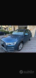 Audi q3 autocarro