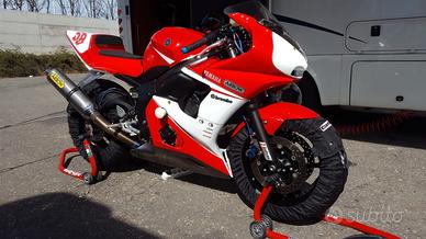 Yamaha YZF R6 - da trofeo cup 2003