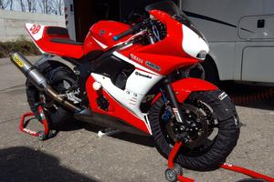 Yamaha YZF R6 - da trofeo cup 2003