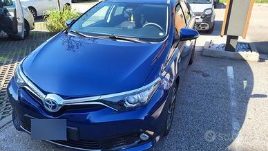 toyota auris hybrid sw