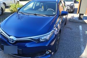  toyota auris hybrid sw