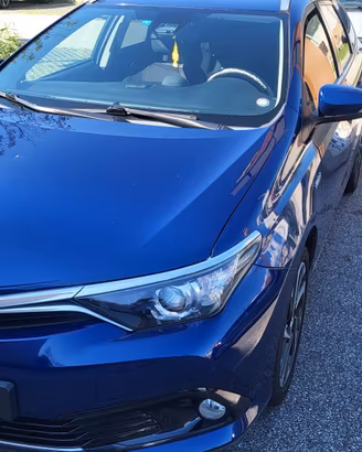  toyota auris hybrid sw
