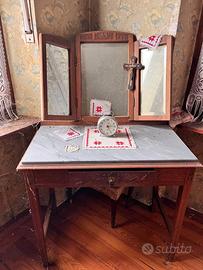 Camera da letto completa d’epoca stile Liberty