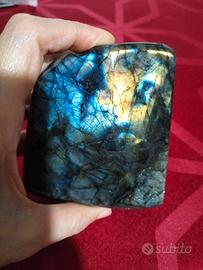 Labradorite 600 grammi