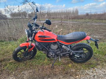 Ducati Scrambler Sixty2 400