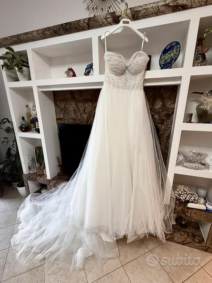 Abito da sposa Milla Nova (Prezzo Trattabile) Abbigliamento e