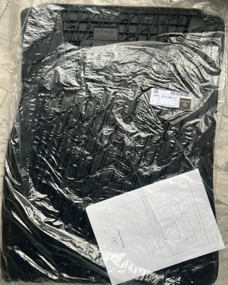 Kit tappeti+vasca baule,originali Mercedes GLA