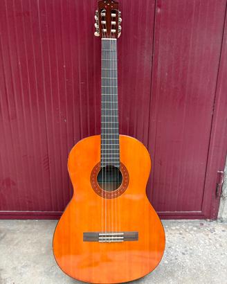 Chitarra YAMAHA C40