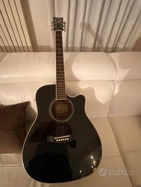 chitarra semiacustica