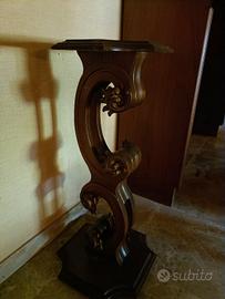 Piedistallo in legno 
