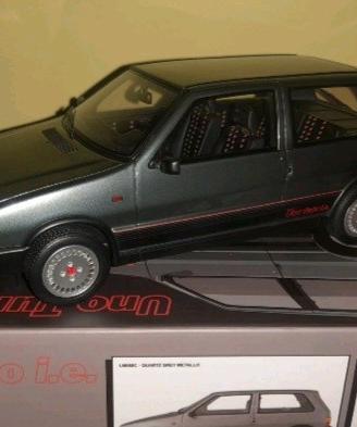 Modello Fiat Uno Turbo i.e. 1/18 Laudoracing 