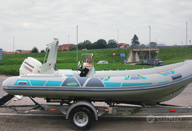 Gommone stingher 555 XS + 115 cv