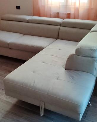 Divano con penisola e letto estraibili 