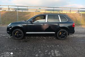Porsche Cayenne 3.2 GPL 
