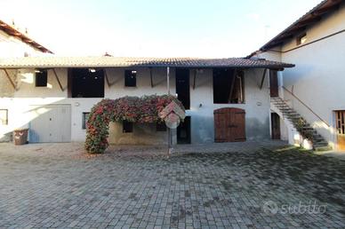 CASA SEMINDIPENDENTE A VIVERONE