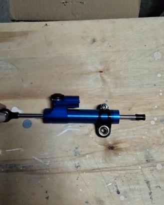 ammortizzatore di sterzo 