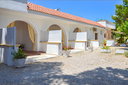 casavacanze-con-ampio-giardino-e-posto-auto